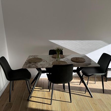 Berge Apartments Котор Екстериор снимка
