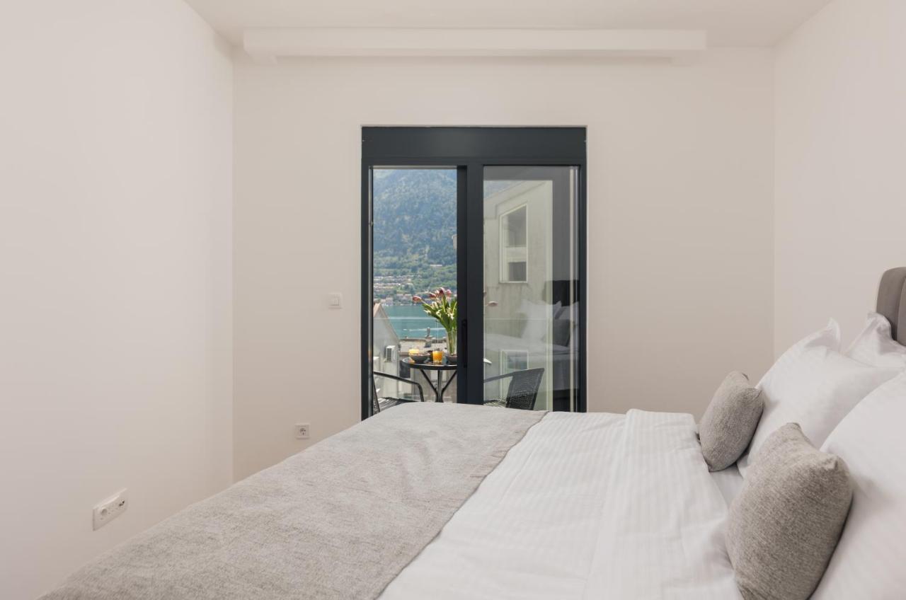 Berge Apartments Котор Екстериор снимка