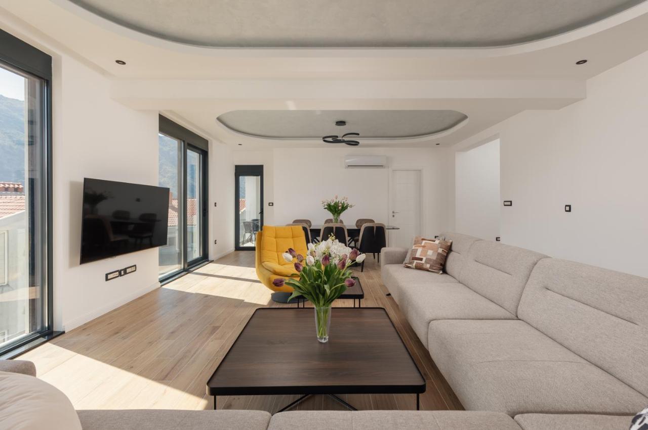 Berge Apartments Котор Екстериор снимка